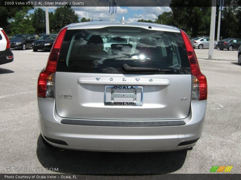 Silver Metallic / Quartz 2009 Volvo V50 2.4i