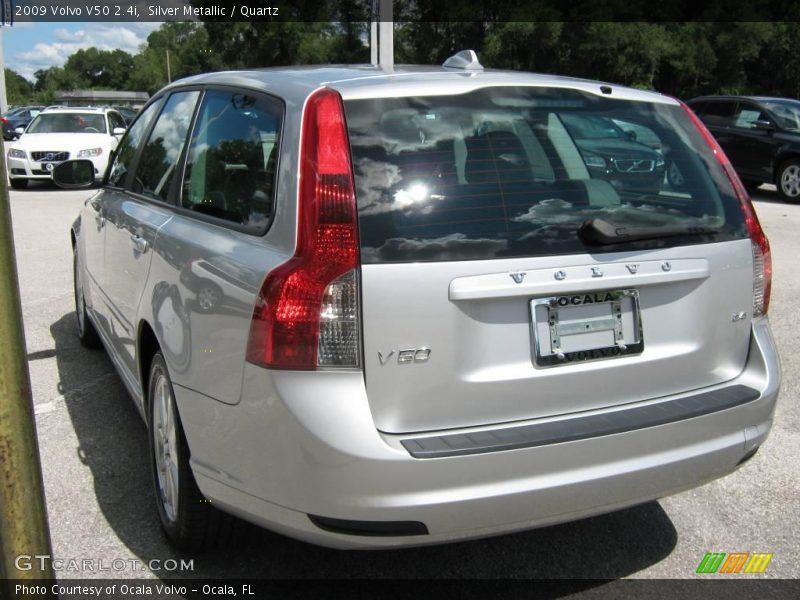 Silver Metallic / Quartz 2009 Volvo V50 2.4i