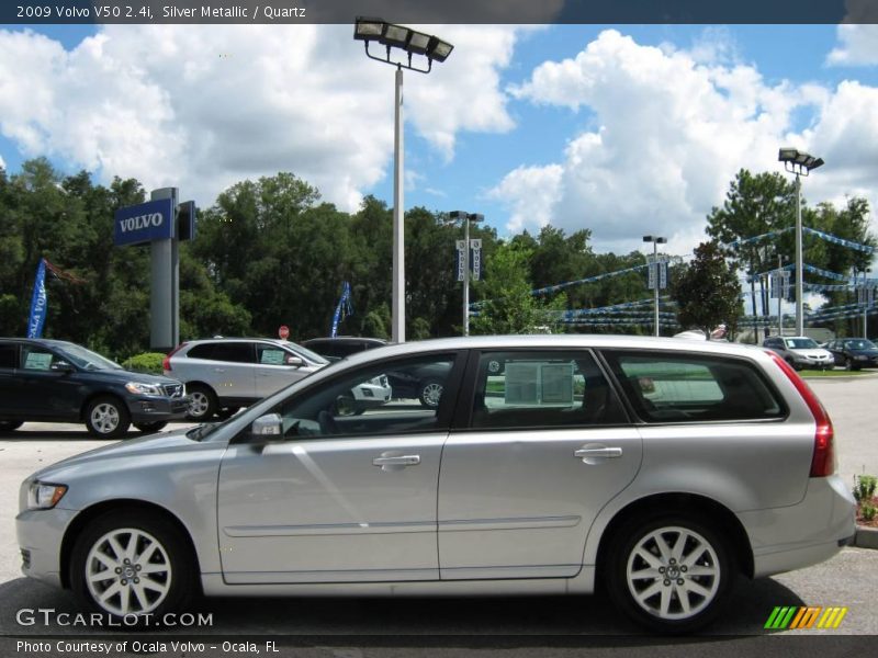 Silver Metallic / Quartz 2009 Volvo V50 2.4i