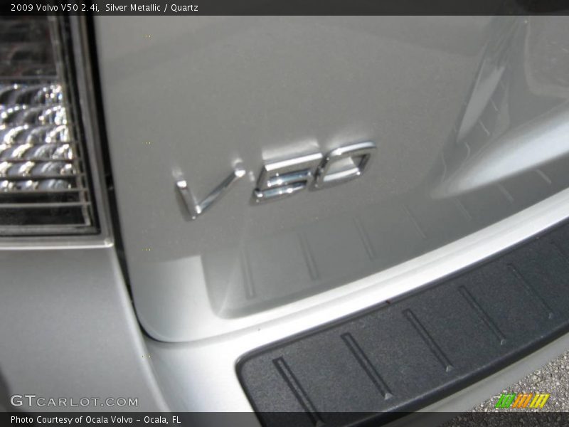 Silver Metallic / Quartz 2009 Volvo V50 2.4i