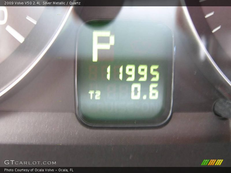 Silver Metallic / Quartz 2009 Volvo V50 2.4i