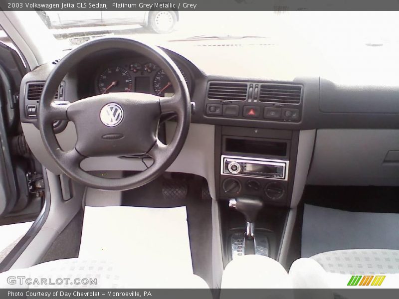 Platinum Grey Metallic / Grey 2003 Volkswagen Jetta GLS Sedan