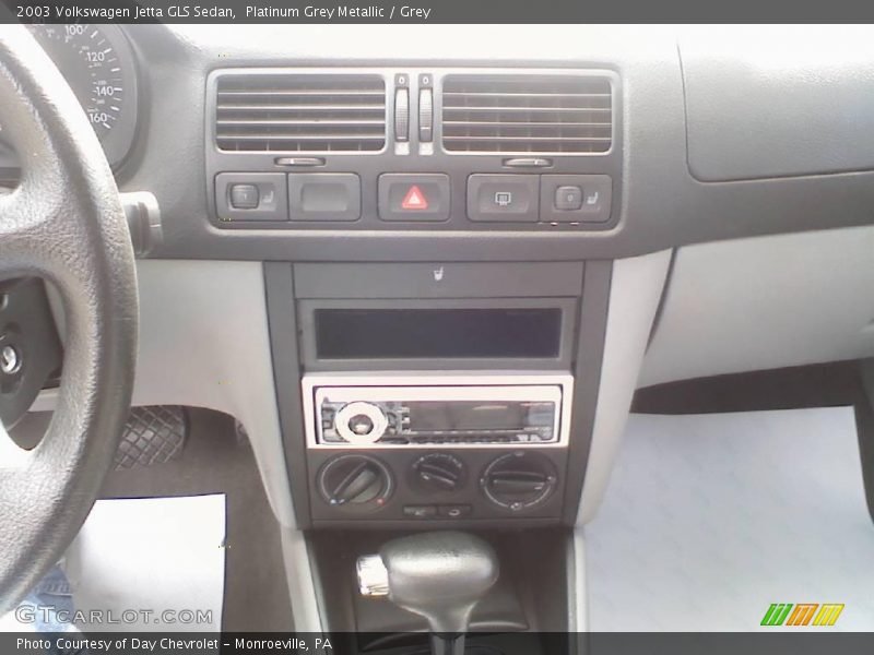 Platinum Grey Metallic / Grey 2003 Volkswagen Jetta GLS Sedan