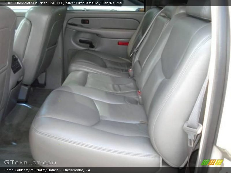 Silver Birch Metallic / Tan/Neutral 2005 Chevrolet Suburban 1500 LT