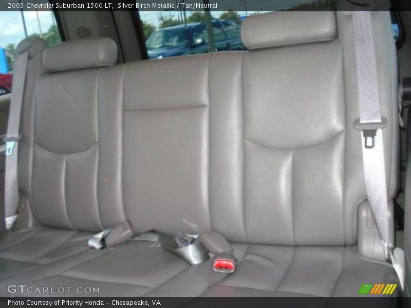 Silver Birch Metallic / Tan/Neutral 2005 Chevrolet Suburban 1500 LT