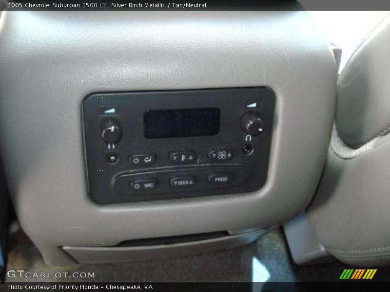 Silver Birch Metallic / Tan/Neutral 2005 Chevrolet Suburban 1500 LT