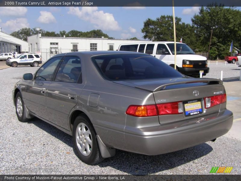 Antique Sage Pearl / Sage 2000 Toyota Camry LE