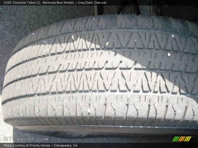Bermuda Blue Metallic / Gray/Dark Charcoal 2005 Chevrolet Tahoe LS
