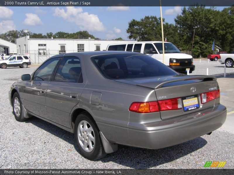 Antique Sage Pearl / Sage 2000 Toyota Camry LE
