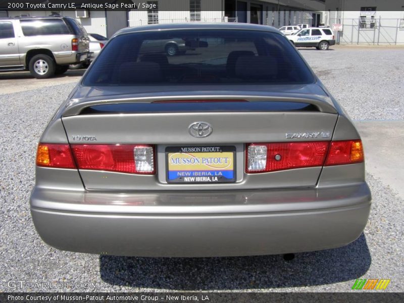 Antique Sage Pearl / Sage 2000 Toyota Camry LE