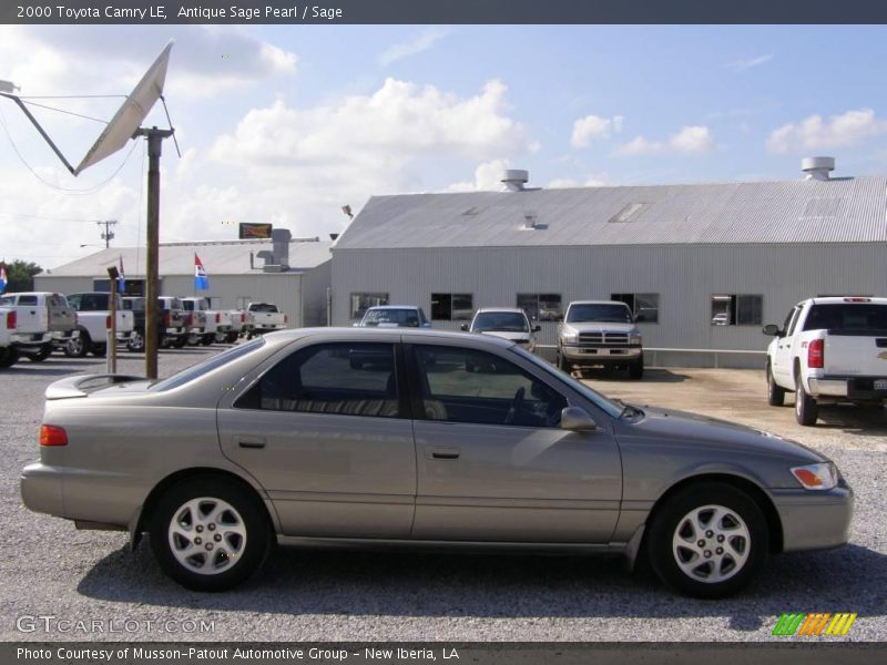 Antique Sage Pearl / Sage 2000 Toyota Camry LE