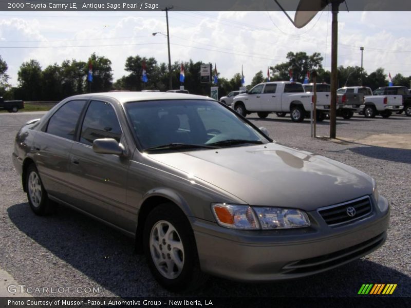 Antique Sage Pearl / Sage 2000 Toyota Camry LE