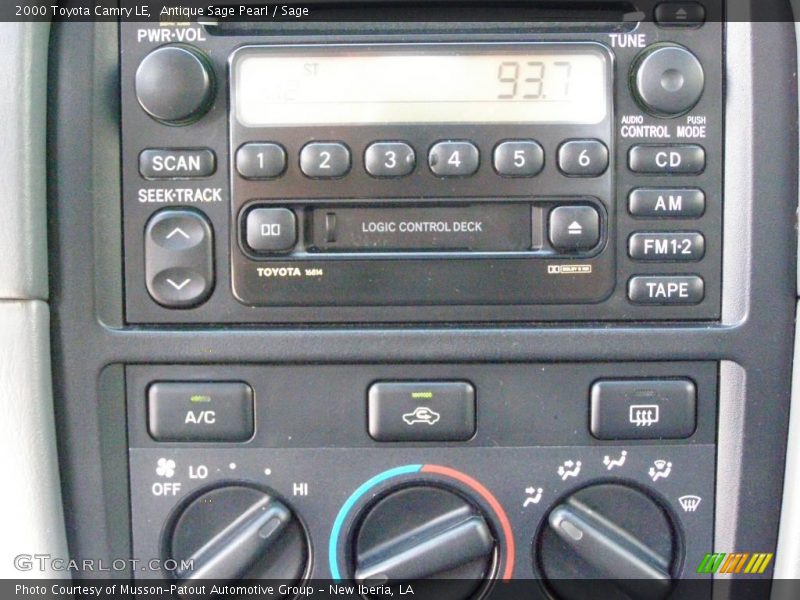 Antique Sage Pearl / Sage 2000 Toyota Camry LE