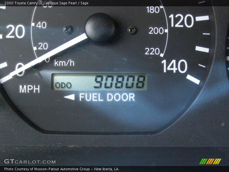 Antique Sage Pearl / Sage 2000 Toyota Camry LE