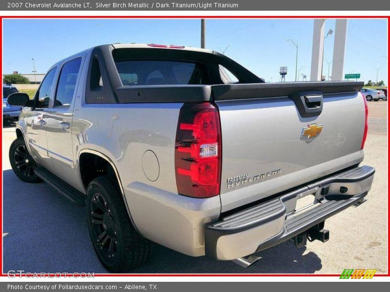 Silver Birch Metallic / Dark Titanium/Light Titanium 2007 Chevrolet Avalanche LT