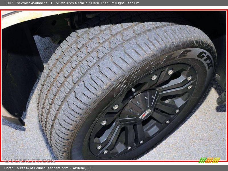 Silver Birch Metallic / Dark Titanium/Light Titanium 2007 Chevrolet Avalanche LT