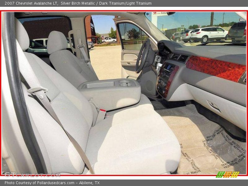 Silver Birch Metallic / Dark Titanium/Light Titanium 2007 Chevrolet Avalanche LT