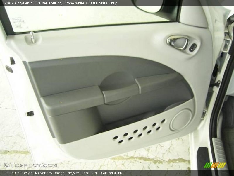 Stone White / Pastel Slate Gray 2009 Chrysler PT Cruiser Touring