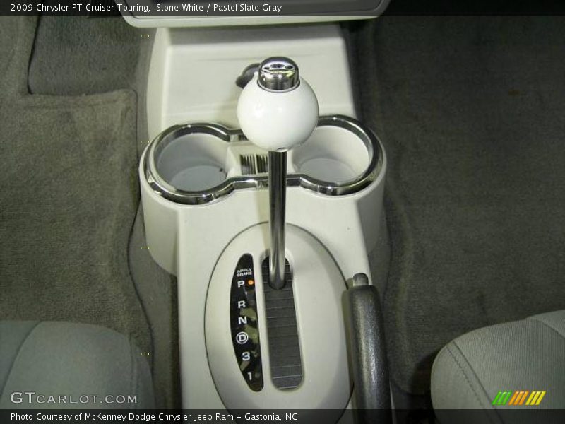Stone White / Pastel Slate Gray 2009 Chrysler PT Cruiser Touring