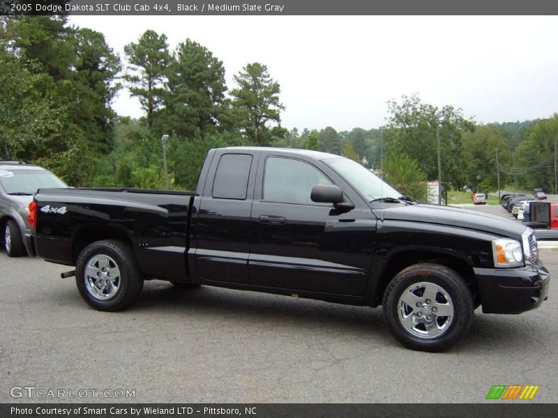 Black / Medium Slate Gray 2005 Dodge Dakota SLT Club Cab 4x4
