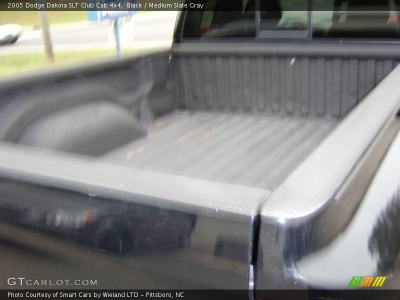 Black / Medium Slate Gray 2005 Dodge Dakota SLT Club Cab 4x4