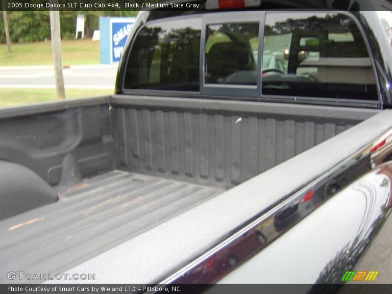 Black / Medium Slate Gray 2005 Dodge Dakota SLT Club Cab 4x4