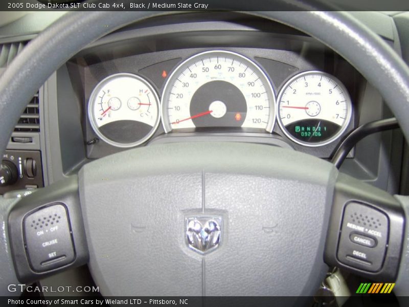 Black / Medium Slate Gray 2005 Dodge Dakota SLT Club Cab 4x4