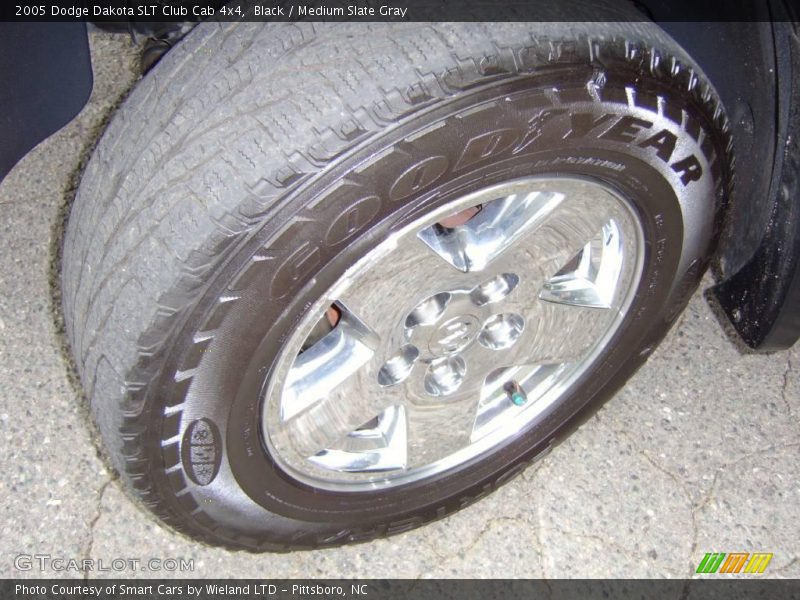 Black / Medium Slate Gray 2005 Dodge Dakota SLT Club Cab 4x4