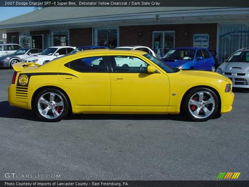 Detonator Yellow Clearcoat / Dark Slate Gray 2007 Dodge Charger SRT-8 Super Bee