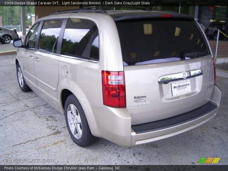 Light Sandstone Metallic / Dark Slate Gray/Light Shale 2009 Dodge Grand Caravan SXT