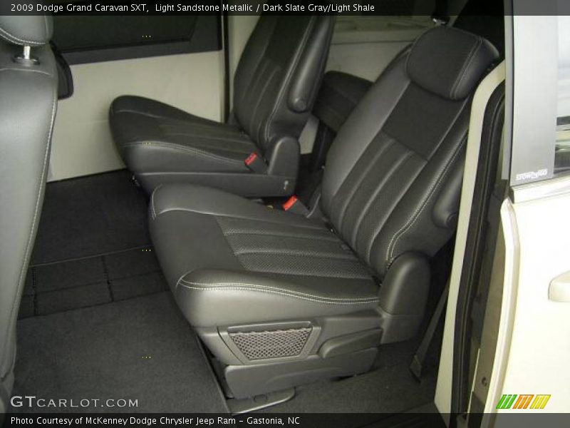 Light Sandstone Metallic / Dark Slate Gray/Light Shale 2009 Dodge Grand Caravan SXT