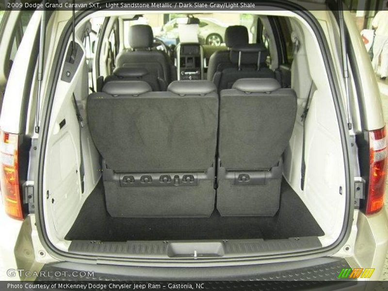 Light Sandstone Metallic / Dark Slate Gray/Light Shale 2009 Dodge Grand Caravan SXT