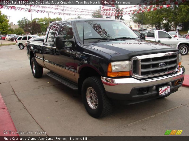 True Blue Metallic / Medium Parchment 2001 Ford F250 Super Duty Lariat Super Crew 4x4