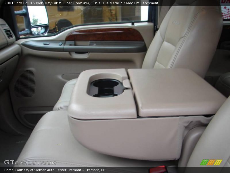True Blue Metallic / Medium Parchment 2001 Ford F250 Super Duty Lariat Super Crew 4x4