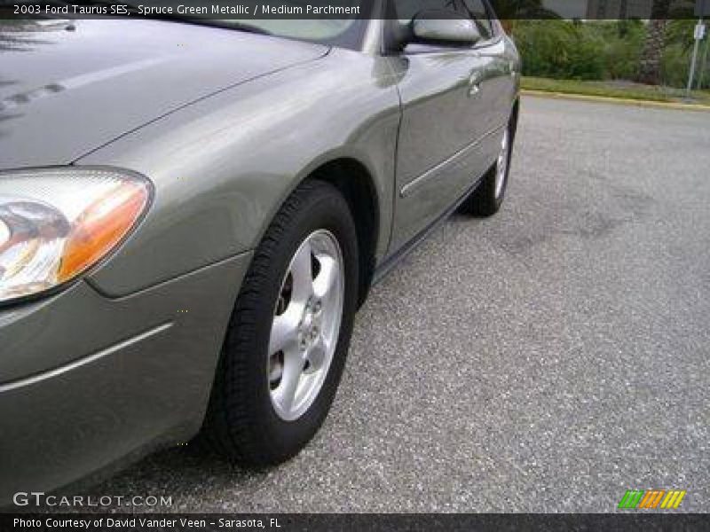 Spruce Green Metallic / Medium Parchment 2003 Ford Taurus SES