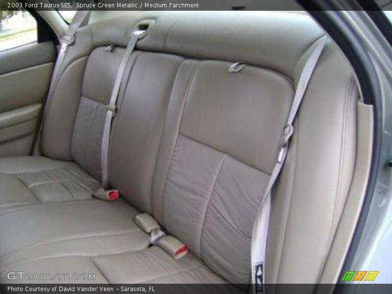 Spruce Green Metallic / Medium Parchment 2003 Ford Taurus SES