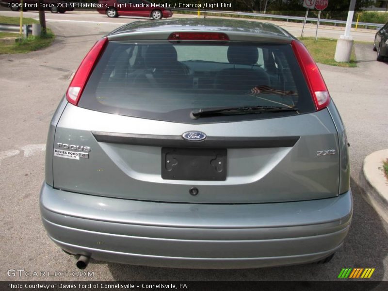 Light Tundra Metallic / Charcoal/Light Flint 2006 Ford Focus ZX3 SE Hatchback