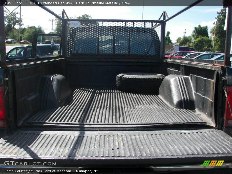Dark Tourmaline Metallic / Grey 1995 Ford F250 XLT Extended Cab 4x4