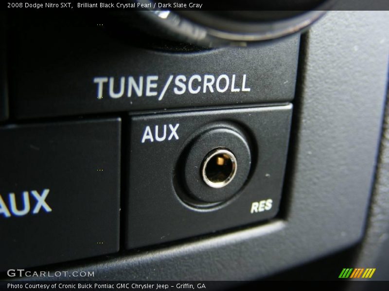 Brilliant Black Crystal Pearl / Dark Slate Gray 2008 Dodge Nitro SXT