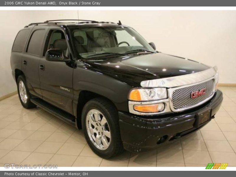 Onyx Black / Stone Gray 2006 GMC Yukon Denali AWD