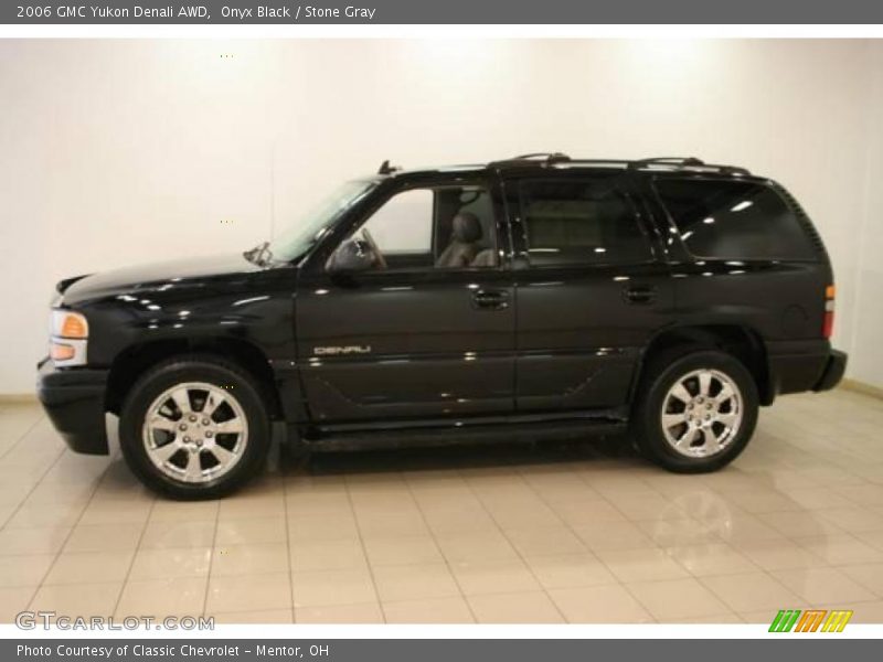 Onyx Black / Stone Gray 2006 GMC Yukon Denali AWD