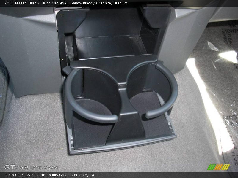 Galaxy Black / Graphite/Titanium 2005 Nissan Titan XE King Cab 4x4