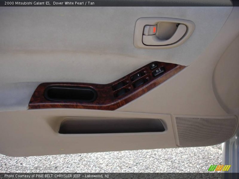 Dover White Pearl / Tan 2000 Mitsubishi Galant ES