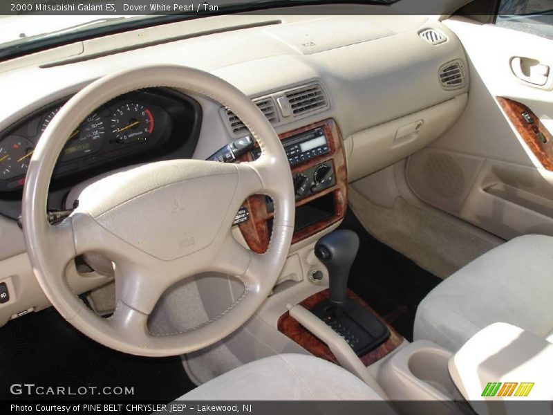 Dover White Pearl / Tan 2000 Mitsubishi Galant ES