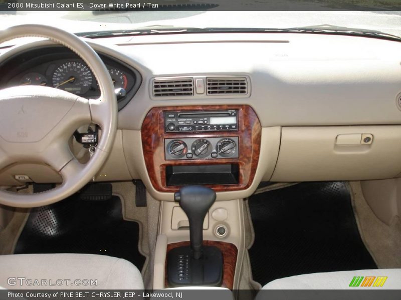 Dover White Pearl / Tan 2000 Mitsubishi Galant ES