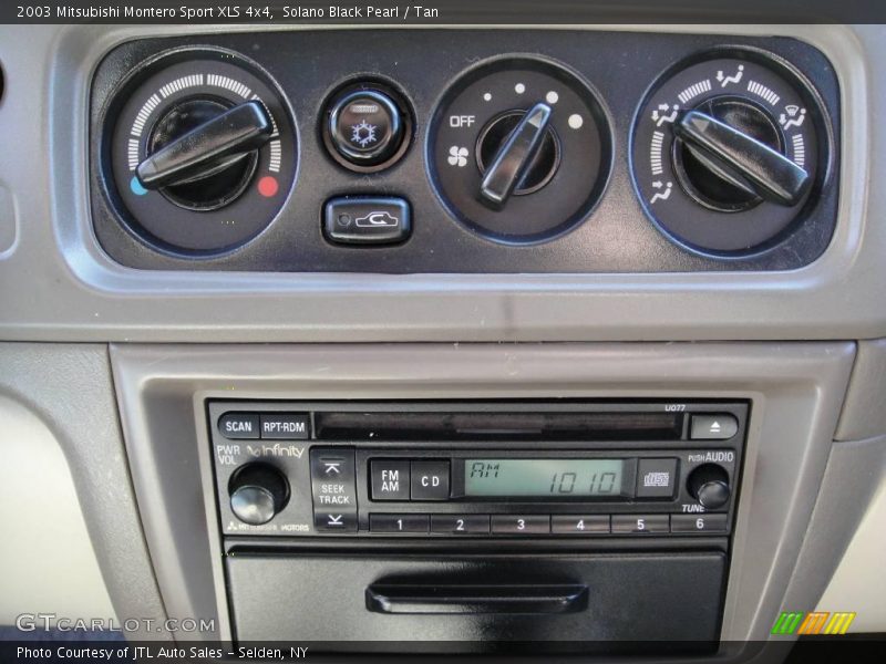 Solano Black Pearl / Tan 2003 Mitsubishi Montero Sport XLS 4x4
