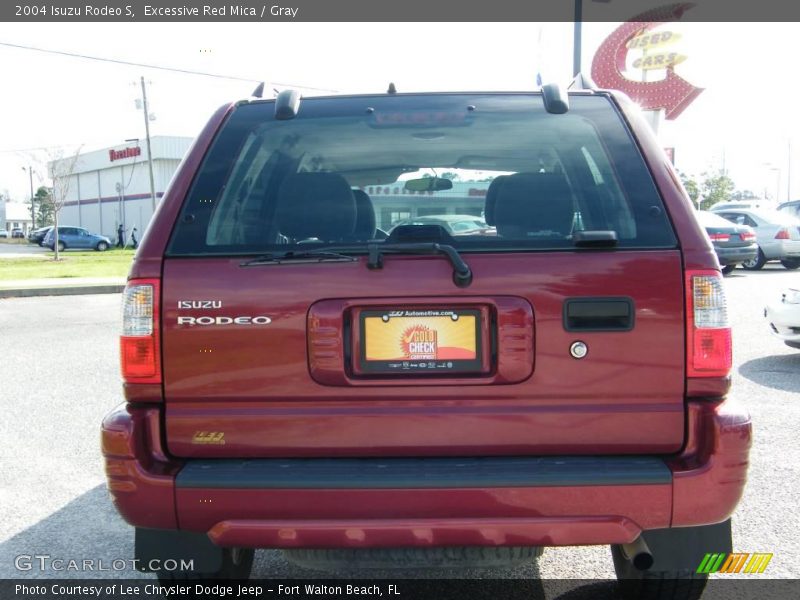 Excessive Red Mica / Gray 2004 Isuzu Rodeo S