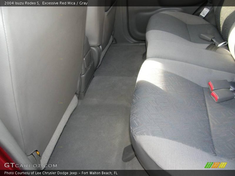Excessive Red Mica / Gray 2004 Isuzu Rodeo S