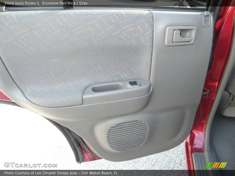 Excessive Red Mica / Gray 2004 Isuzu Rodeo S