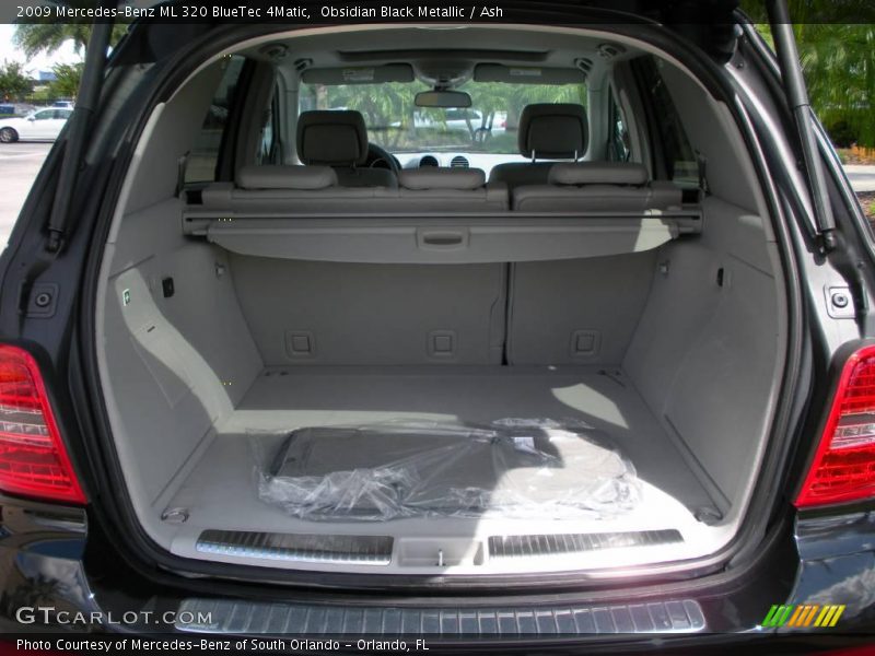 Obsidian Black Metallic / Ash 2009 Mercedes-Benz ML 320 BlueTec 4Matic